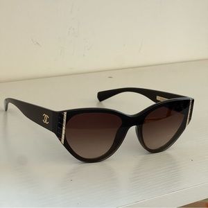 Chanel Cat Eye Sunglasses Brown Shield Cat Eye 6054 SS19.